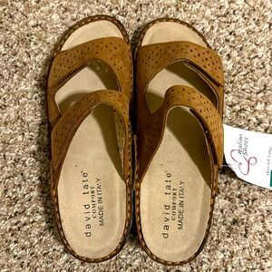 David Tate women’s sandals -Size 39 NEW
